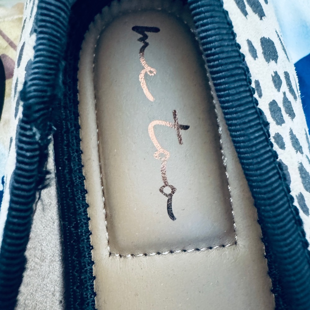 Me Too Cheetah Animal Print Pointed Toe Ballet Flat Shoes 8.5 New - Picture 11 of 12
